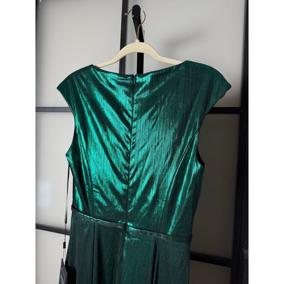 NWT Ieena for Mac Duggal Green Cap Sleeve Deep V Neck High Slit Metallic Gown 4 - Picture 5 of 9